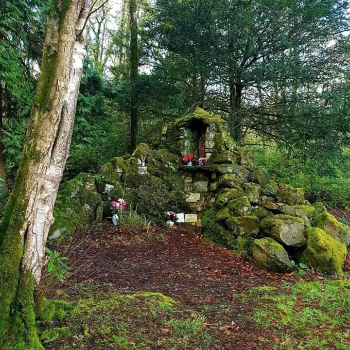 Belle-Isle-en-Terre Retraite Rustique En Bordure De Foret A La Campagne酒店 外观 照片